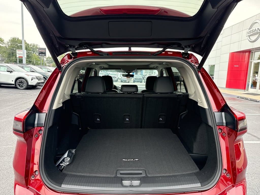 New 2026 Nissan Rogue Dark Armor - photo - 16