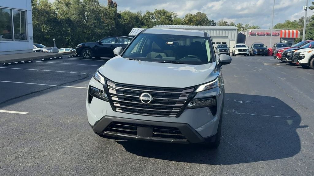 New 2026 Nissan Rogue SV - photo - 1