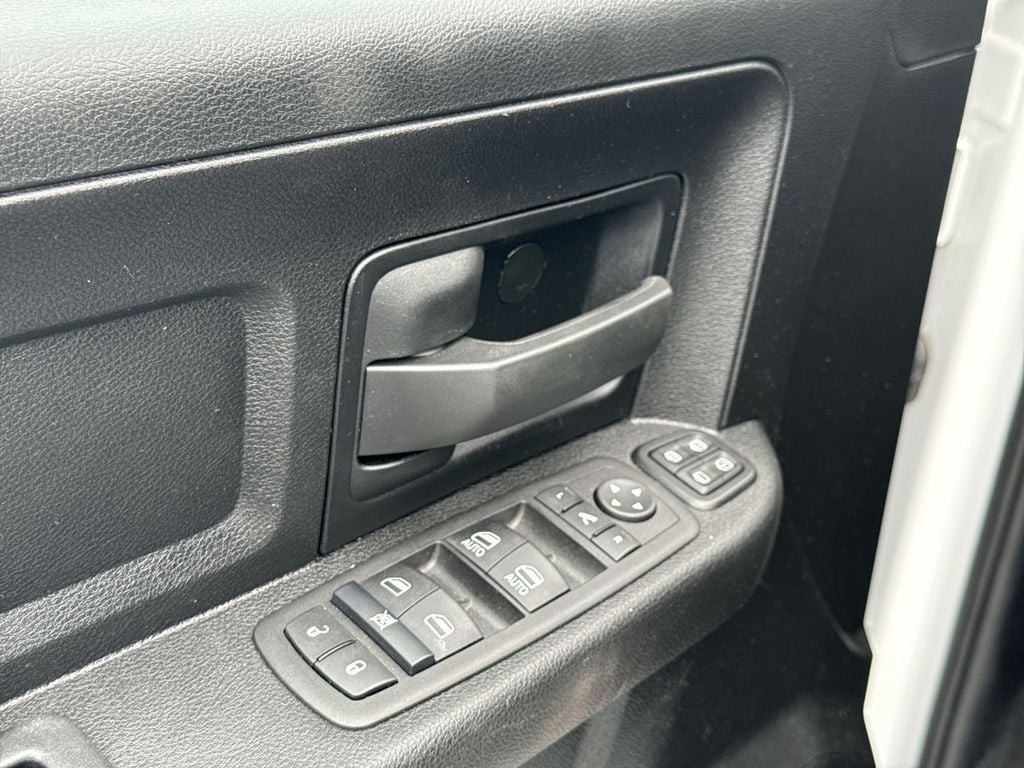 Pre-Owned 2024 Ram 3500 Tradesman - photo - 19