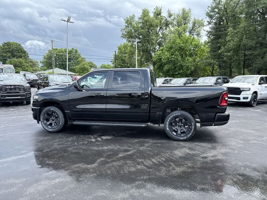New 2026 Ram 1500 Express - photo - 10