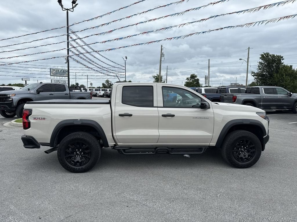 Pre-Owned 2026 Chevrolet Colorado Trail Boss - photo - 13