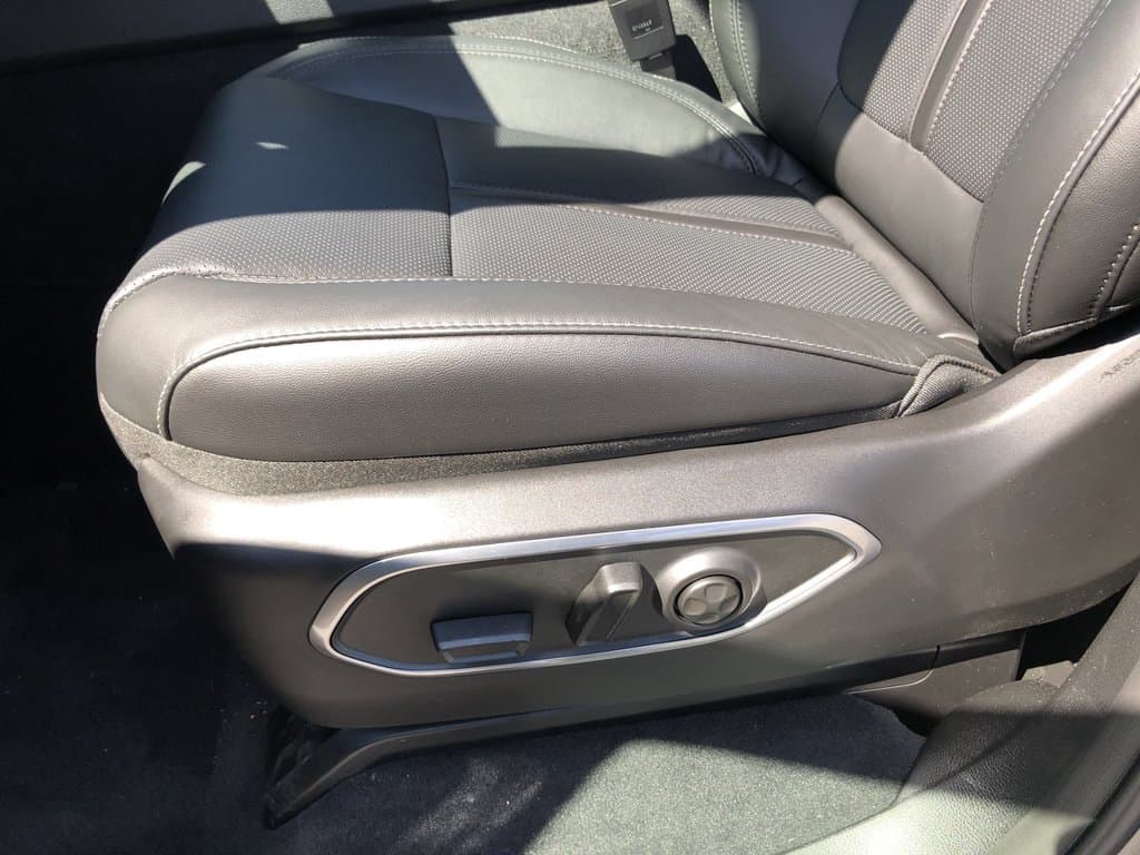 New 2026 Jeep Grand Wagoneer L - photo - 23