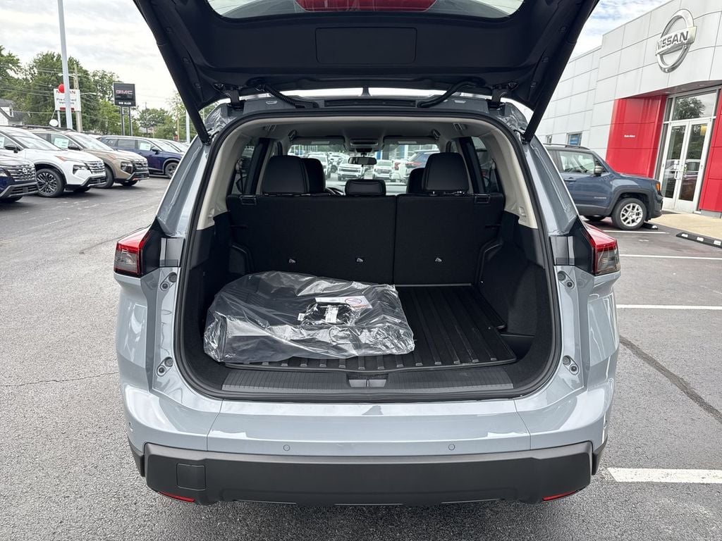 New 2026 Nissan Rogue Rock Creek - photo - 16