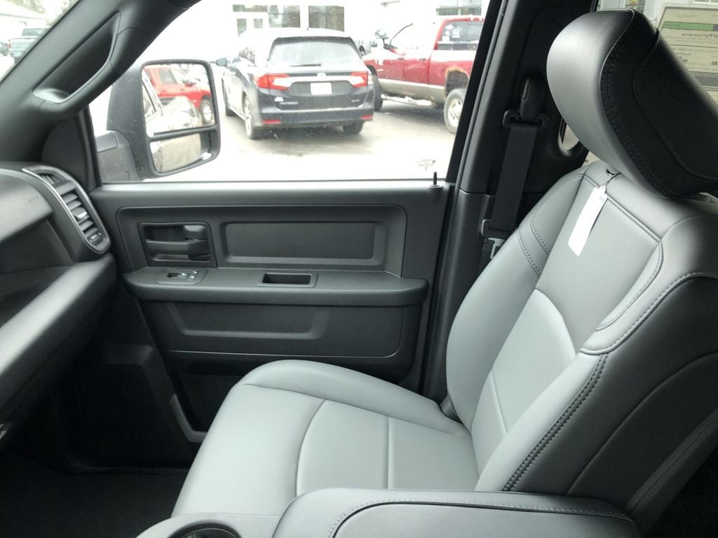 New 2026 Ram 2500 Tradesman - photo - 30