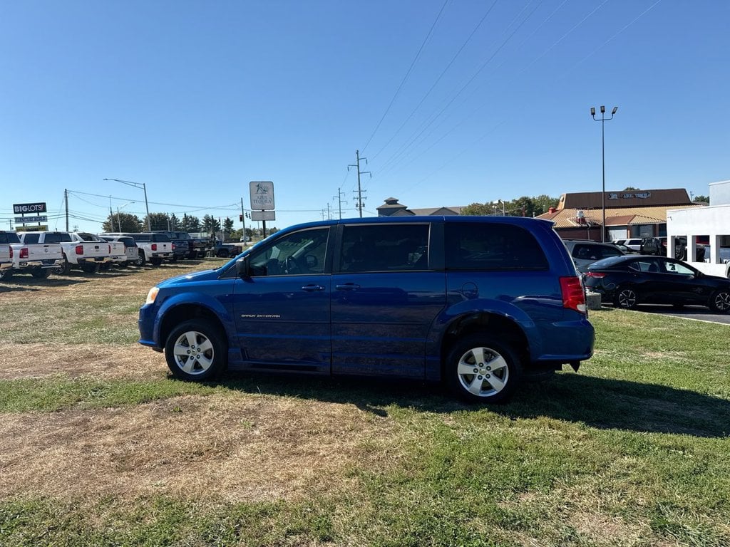 Pre-Owned 2013 Dodge Grand Caravan SE - photo - 2