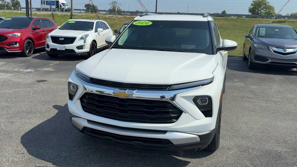 Pre-Owned 2024 Chevrolet TrailBlazer LT - photo - 1
