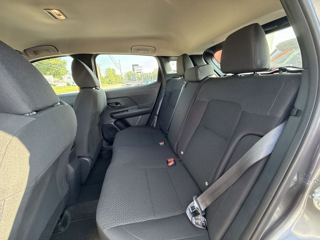 New 2026 Nissan Kicks S - photo - 18