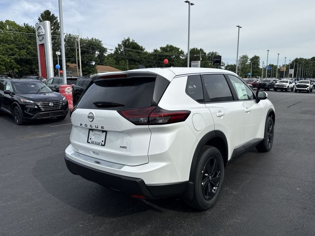 New 2026 Nissan Rogue SV - photo - 12