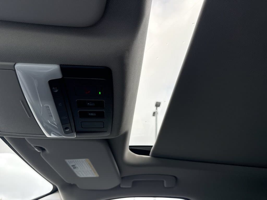 New 2026 Nissan Rogue Platinum - photo - 32