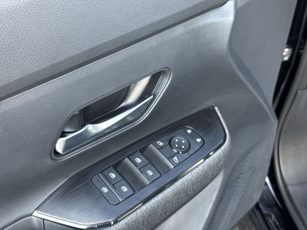 New 2026 Nissan Kicks SV - photo - 19