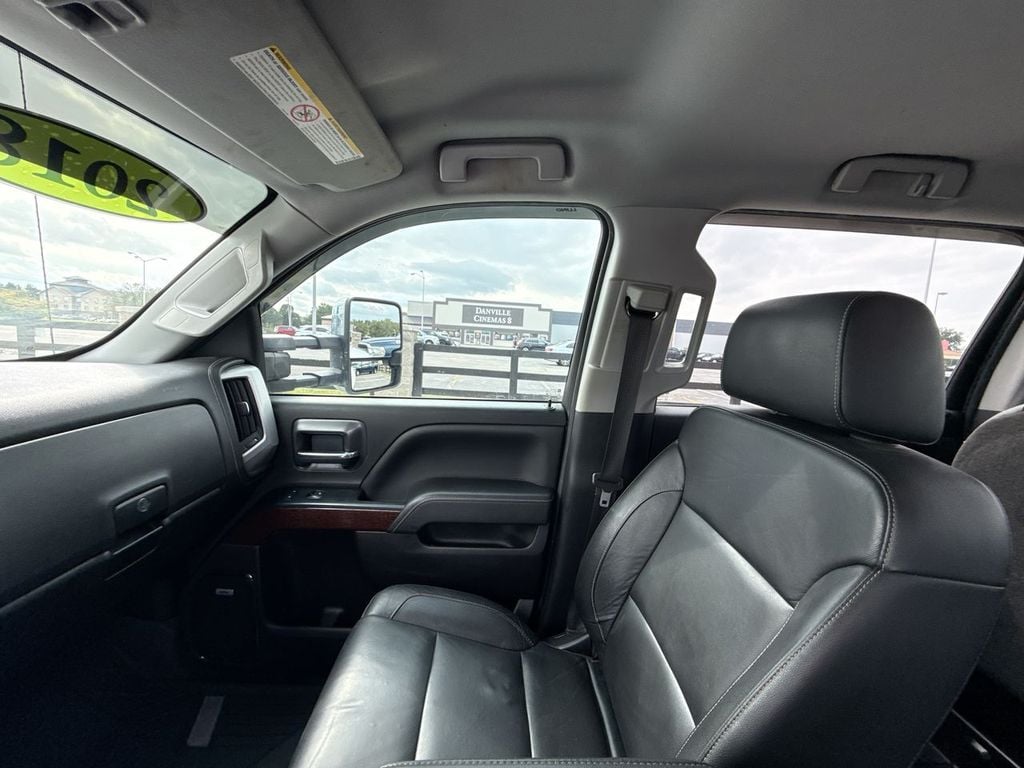 Pre-Owned 2018 GMC Sierra 3500HD SLT - photo - 22