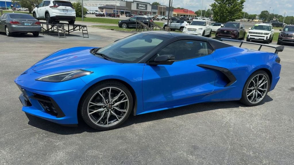 Pre-Owned 2025 Chevrolet Corvette Stingray - photo - 2