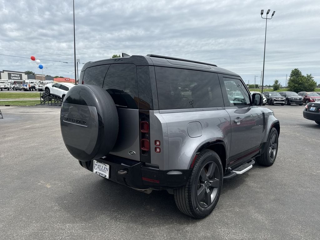 Pre-Owned 2023 Land Rover Defender 90 X-Dynamic SE - photo - 12