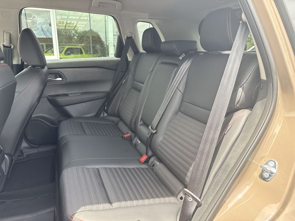 New 2026 Nissan Rogue Rock Creek - photo - 19