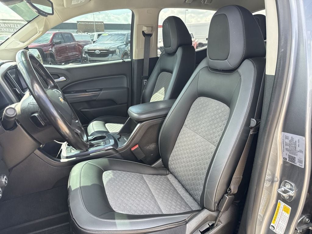Pre-Owned 2022 Chevrolet Colorado Z71 - photo - 20