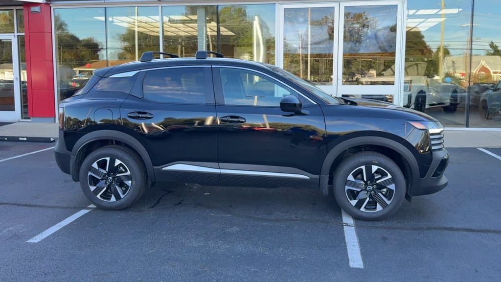 New 2027 Nissan Kicks SV - photo - 7