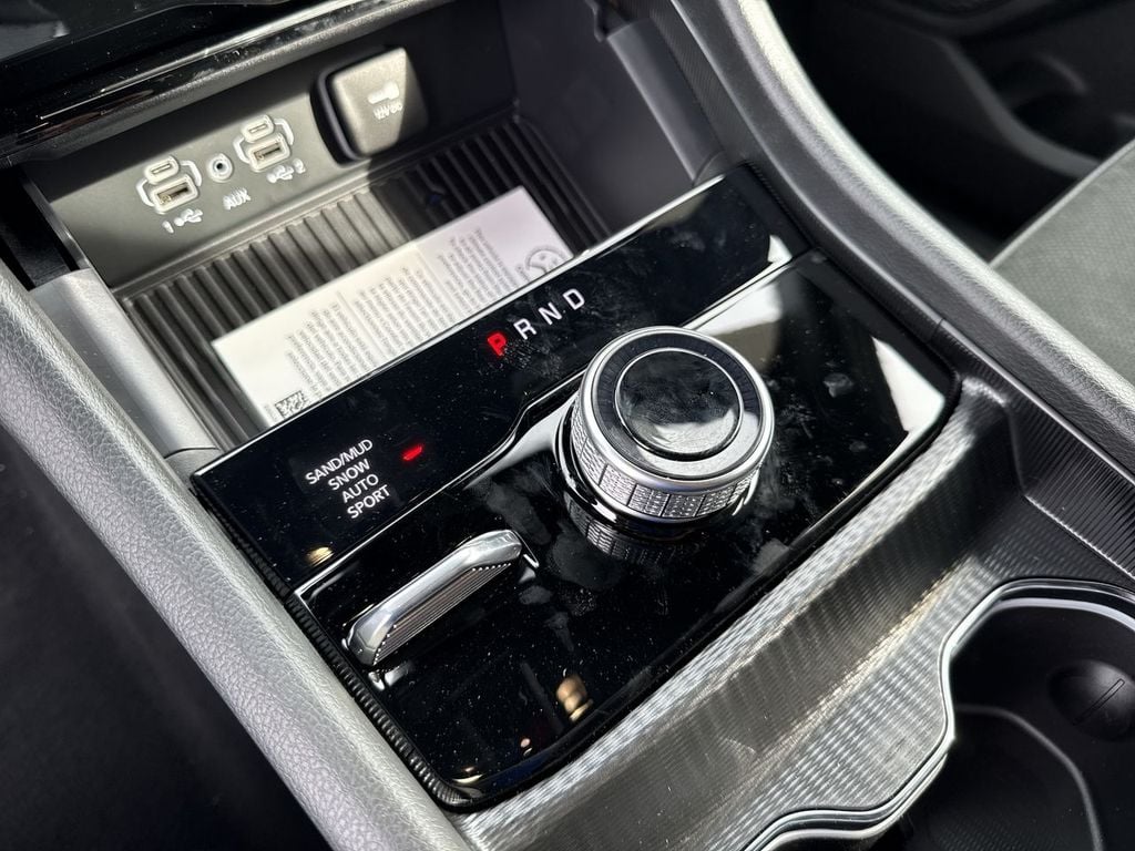 New 2026 Jeep Grand Cherokee L Altitude - photo - 27