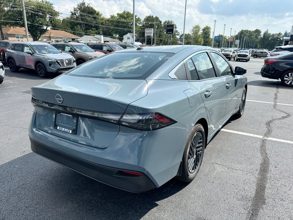 New 2027 Nissan Sentra SV - photo - 12