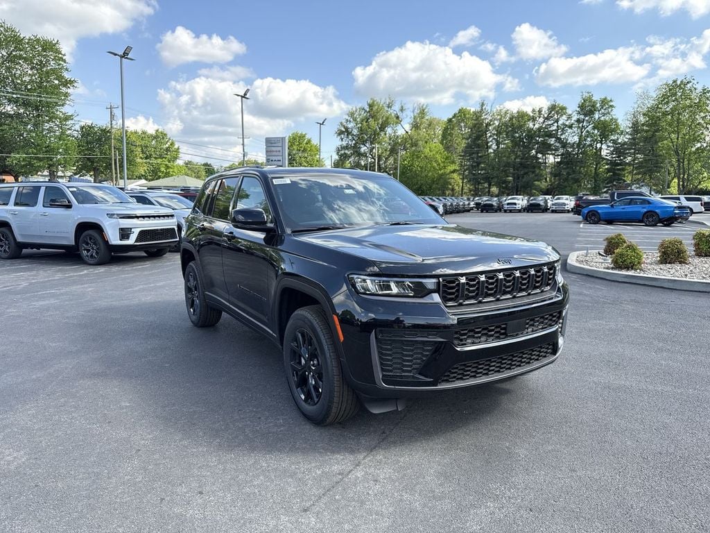New 2026 Jeep Grand Cherokee Altitude - photo - 14