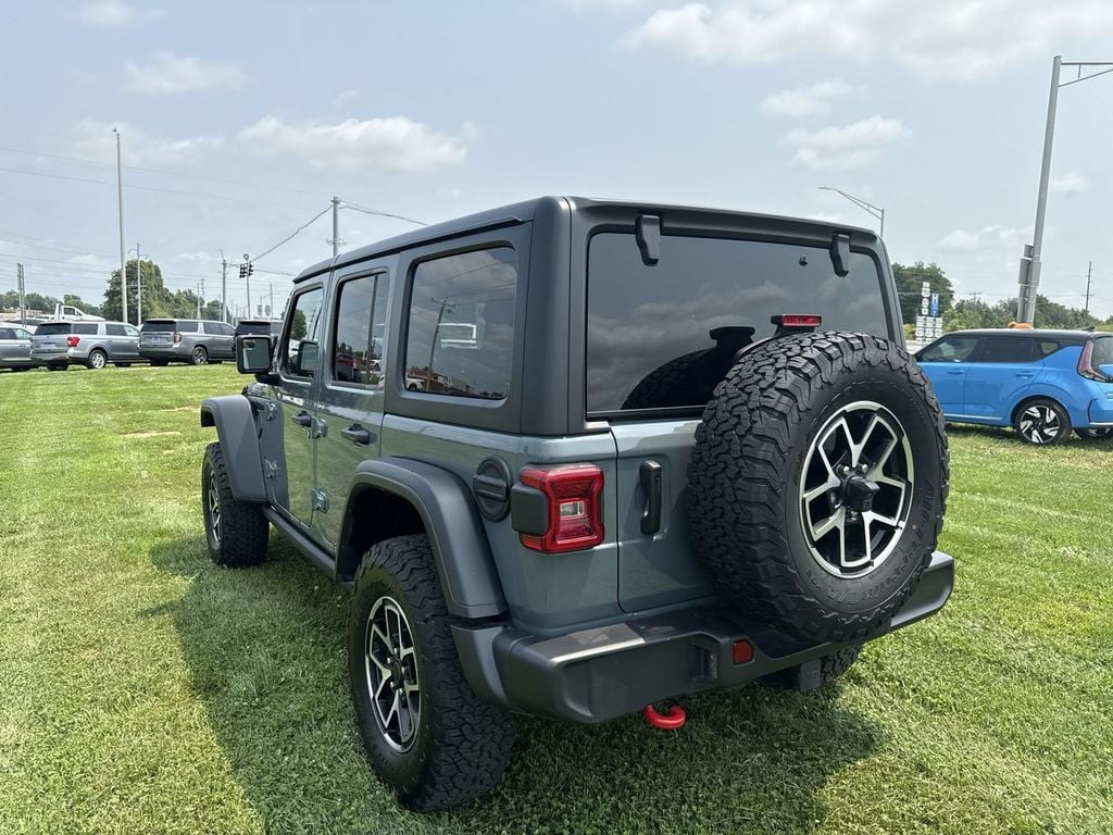 Pre-Owned 2025 Jeep Wrangler Rubicon - photo - 11