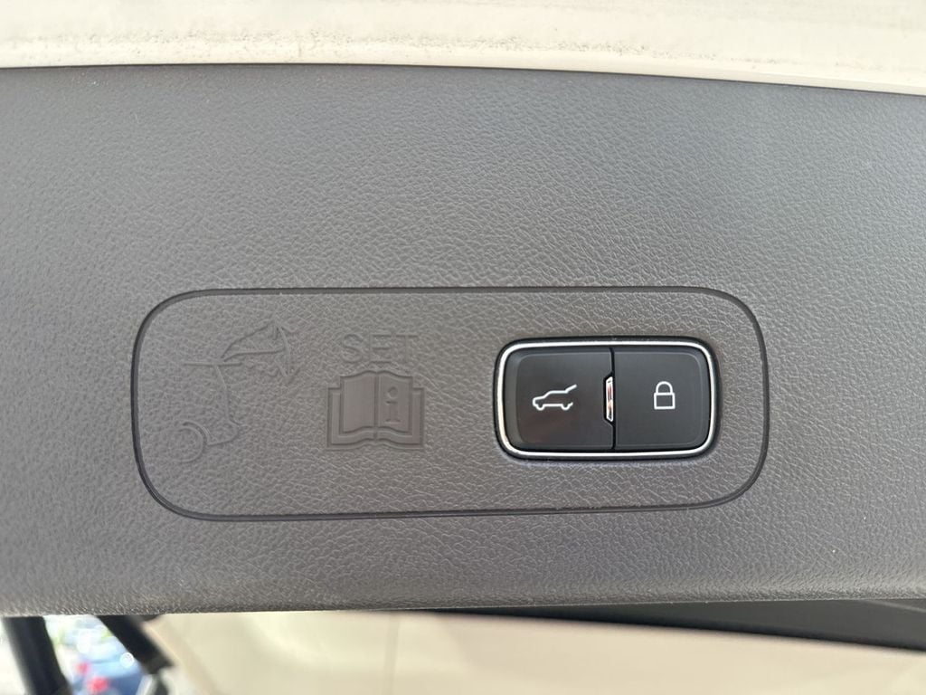 Pre-Owned 2021 Lincoln Aviator Reserve - photo - 17
