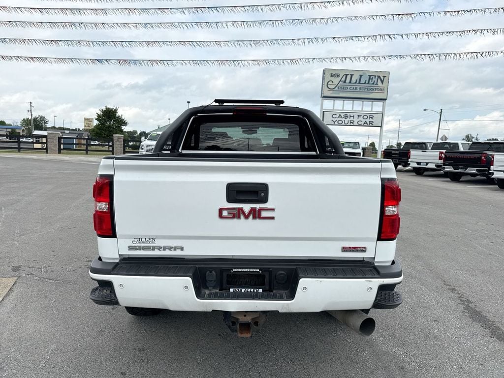 Pre-Owned 2018 GMC Sierra 2500HD SLT - photo - 9