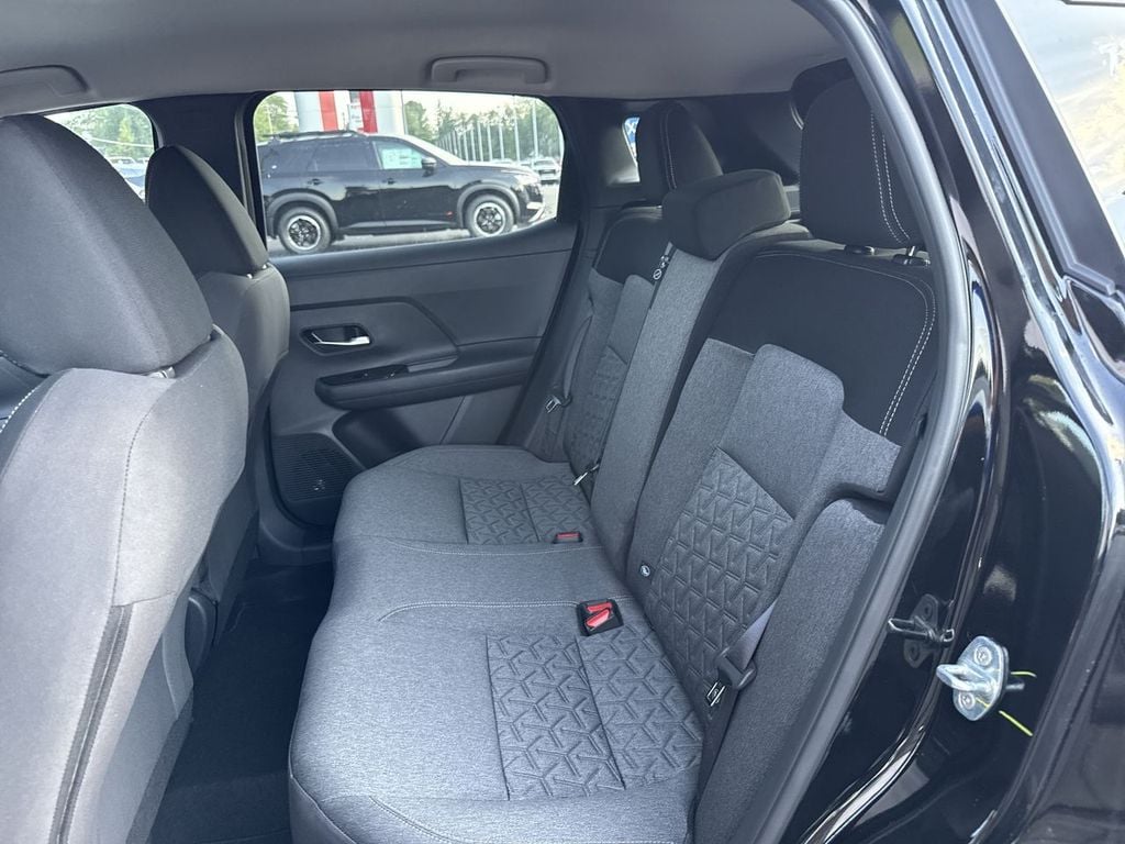 New 2026 Nissan Kicks SV - photo - 18