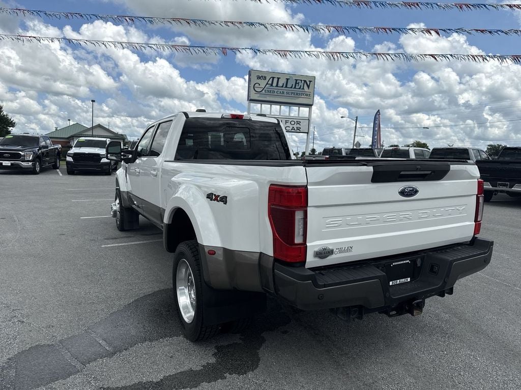 Pre-Owned 2022 Ford F-450SD King Ranch - photo - 11