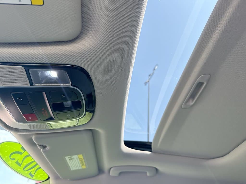 Pre-Owned 2025 Hyundai Tucson SEL Convenience - photo - 32