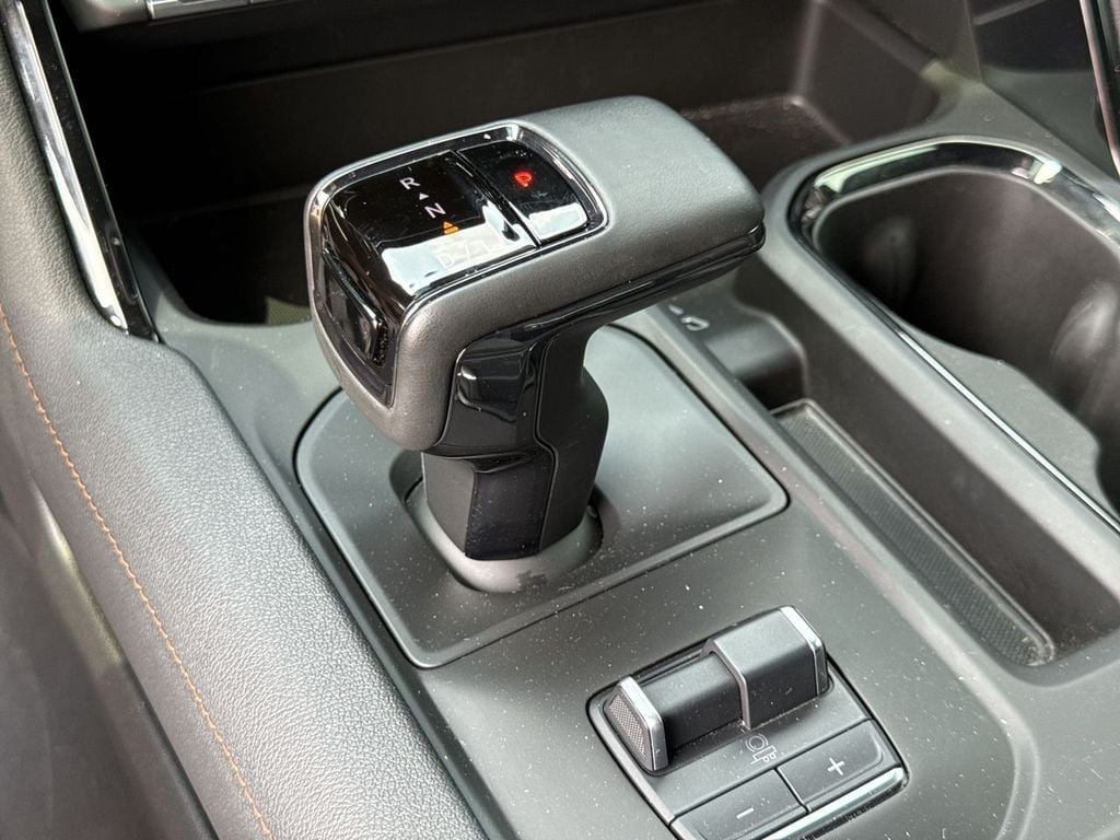 Pre-Owned 2025 GMC Sierra 1500 AT4 - photo - 25