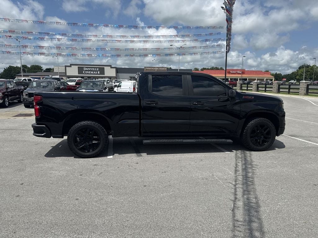 Pre-Owned 2022 Chevrolet Silverado 1500 RST - photo - 13