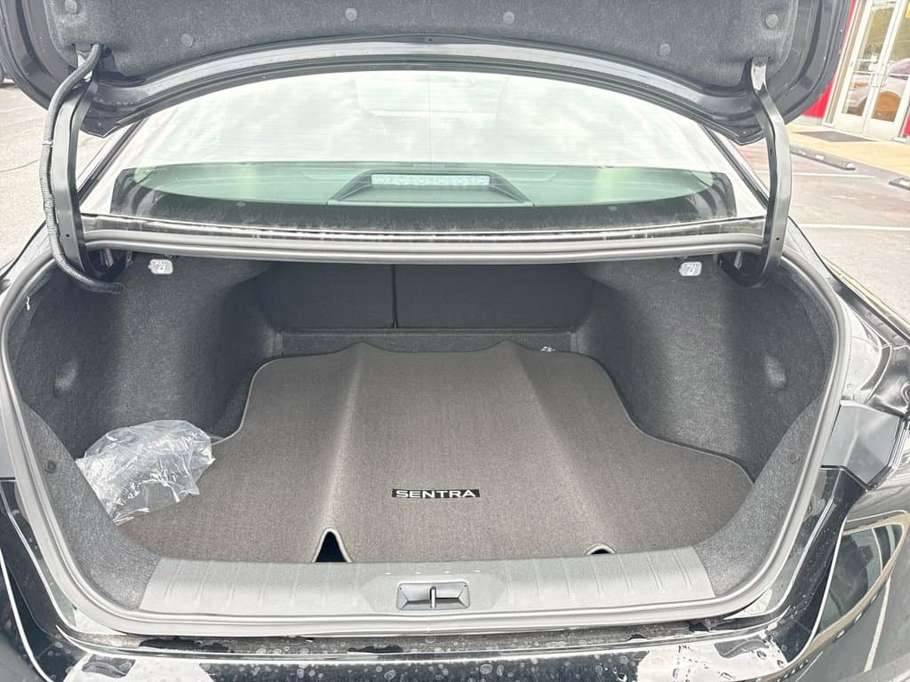 New 2027 Nissan Sentra SV - photo - 16