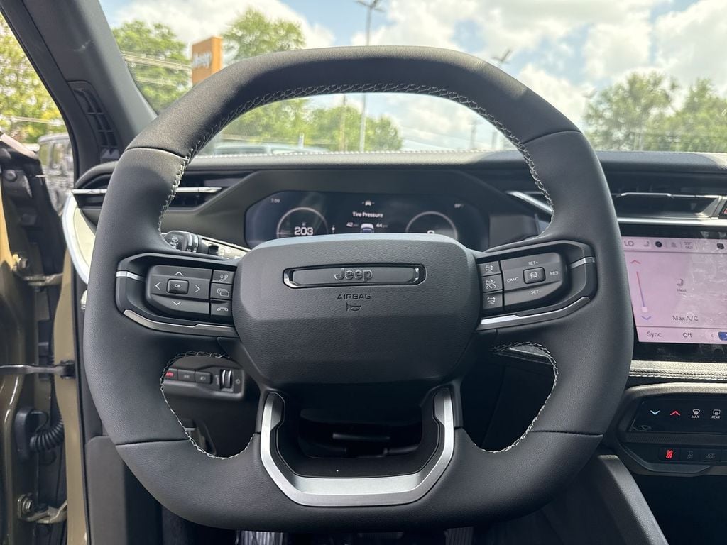 New 2026 Jeep Cherokee Laredo - photo - 22