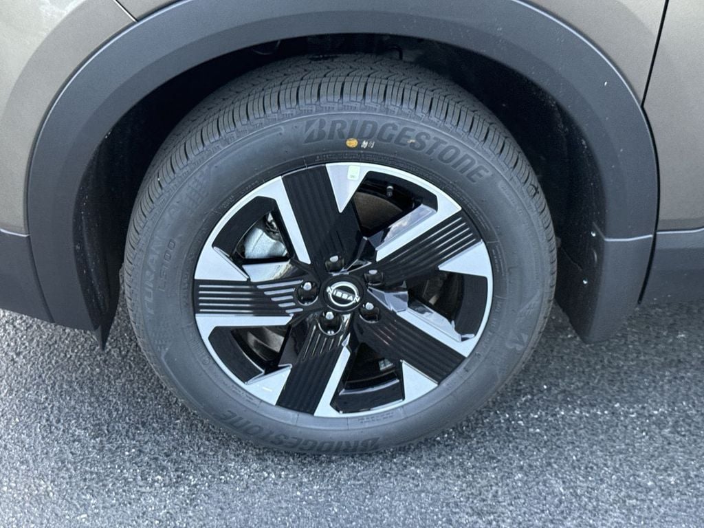 New 2026 Nissan Kicks SV - photo - 9