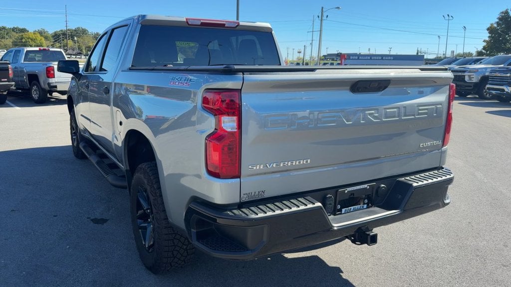 Pre-Owned 2025 Chevrolet Silverado 1500 Custom Trail Boss - photo - 4