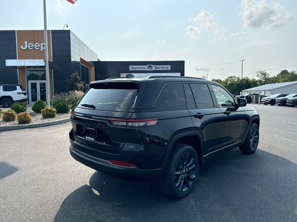 New 2026 Jeep Grand Cherokee - photo - 12