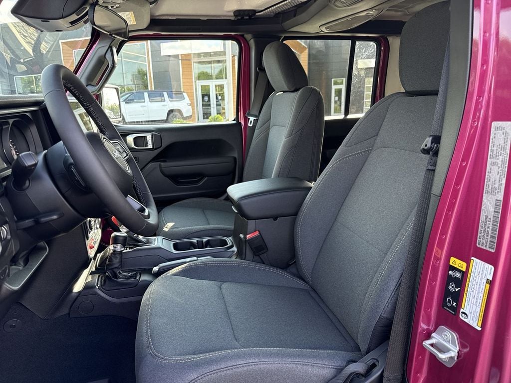 New 2026 Jeep Wrangler Willys - photo - 20