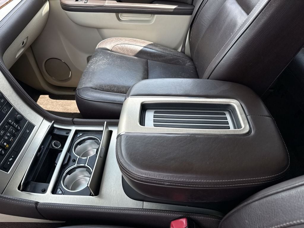 Pre-Owned 2014 Cadillac Escalade Platinum Edition - photo - 19