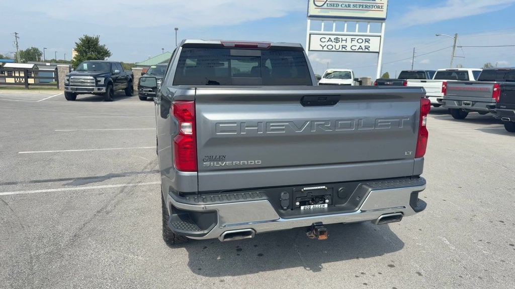 Pre-Owned 2021 Chevrolet Silverado 1500 LT - photo - 4