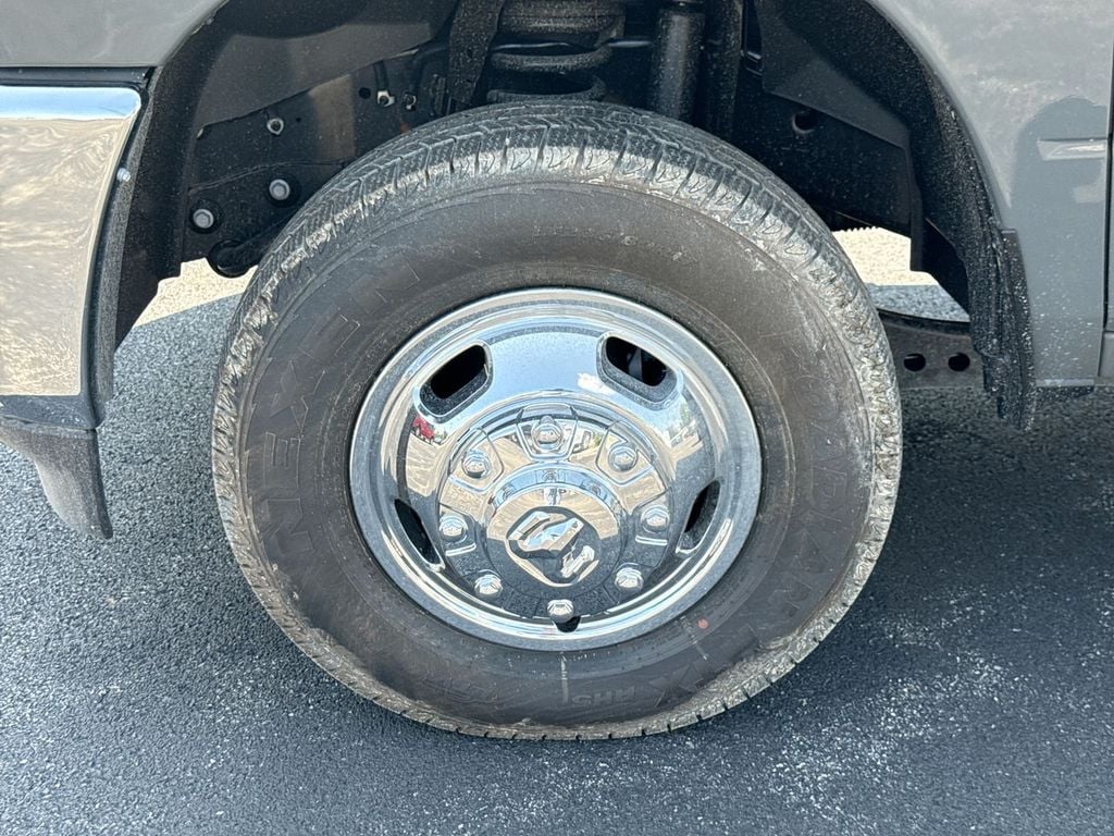New 2026 Ram 3500 Tradesman - photo - 9