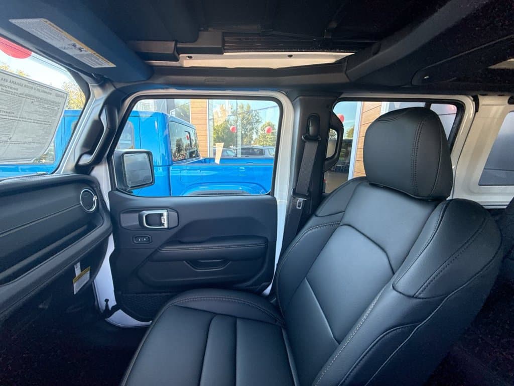 New 2027 Jeep Wrangler Sahara - photo - 20