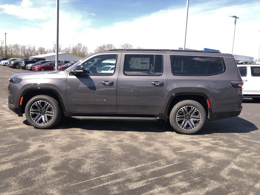 New 2026 Jeep Grand Wagoneer L - photo - 10