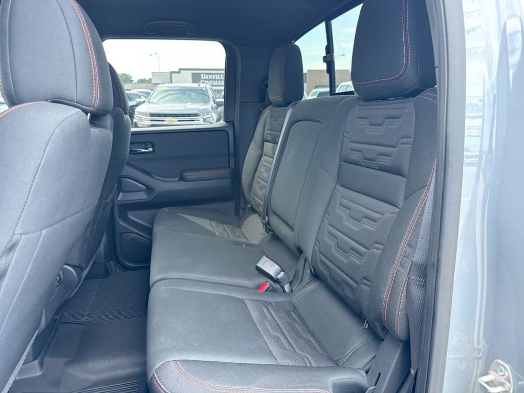 Pre-Owned 2024 Nissan Frontier PRO-4X - photo - 18