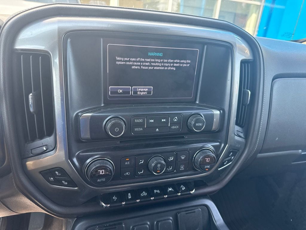 Pre-Owned 2017 Chevrolet Silverado 1500 LTZ - photo - 12