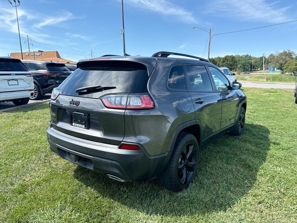 Pre-Owned 2022 Jeep Cherokee Latitude Lux - photo - 12