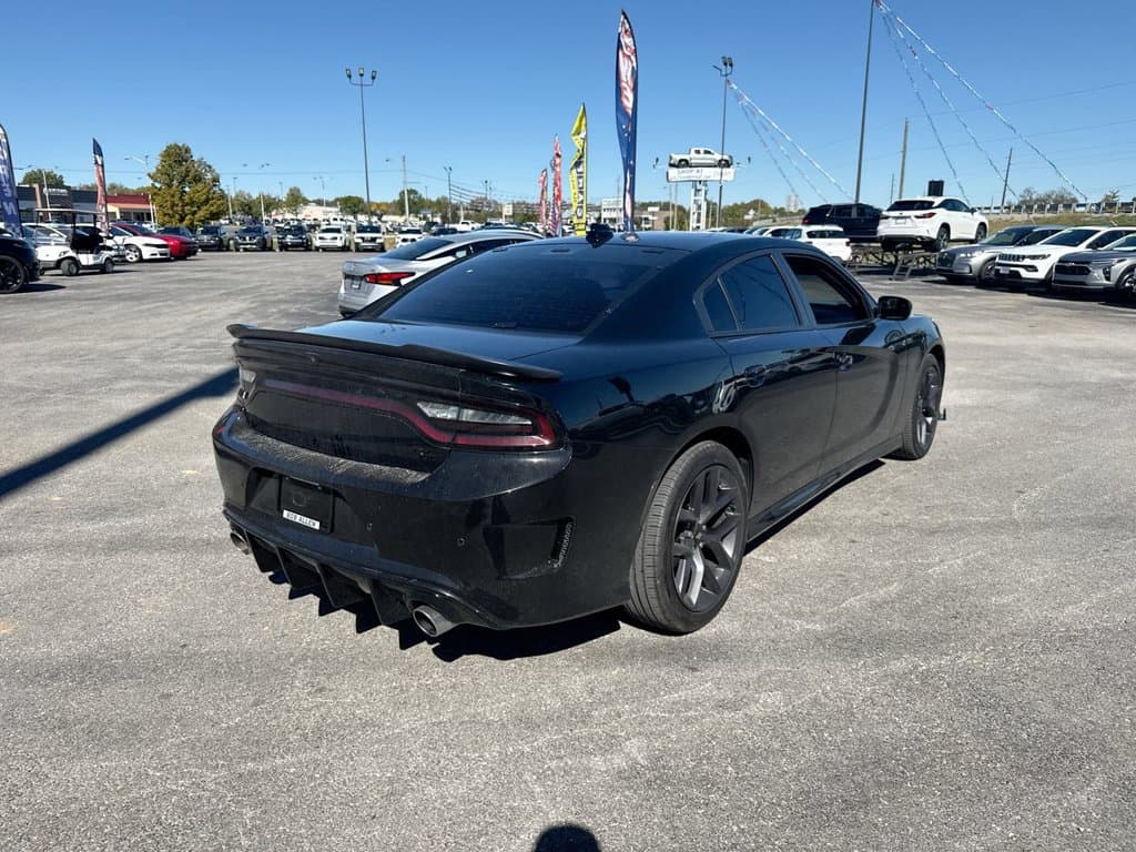 Pre-Owned 2019 Dodge Charger R/T - photo - 4