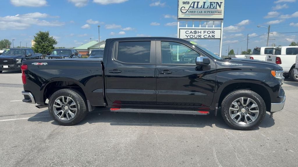 Pre-Owned 2025 Chevrolet Silverado 1500 LT - photo - 7
