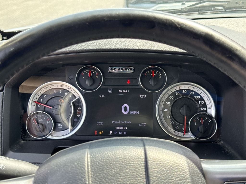 Pre-Owned 2017 Ram 1500 Laramie - photo - 15