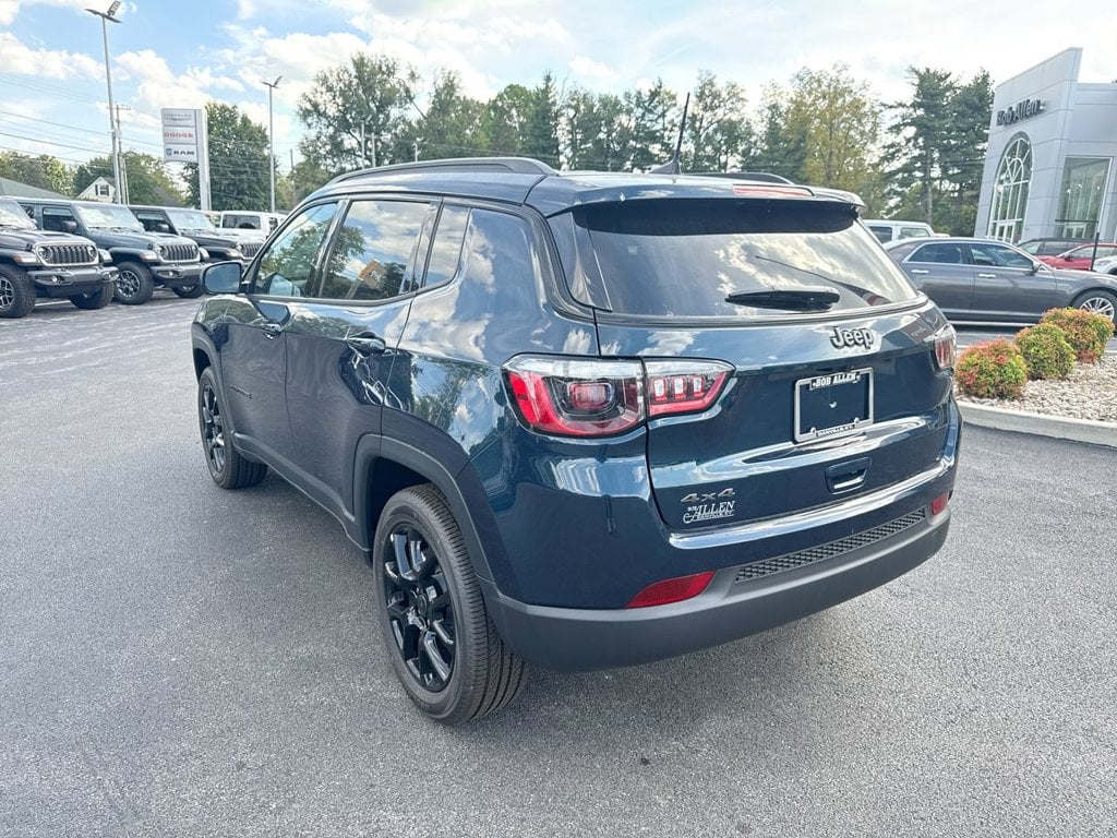 New 2026 Jeep Compass Latitude - photo - 11