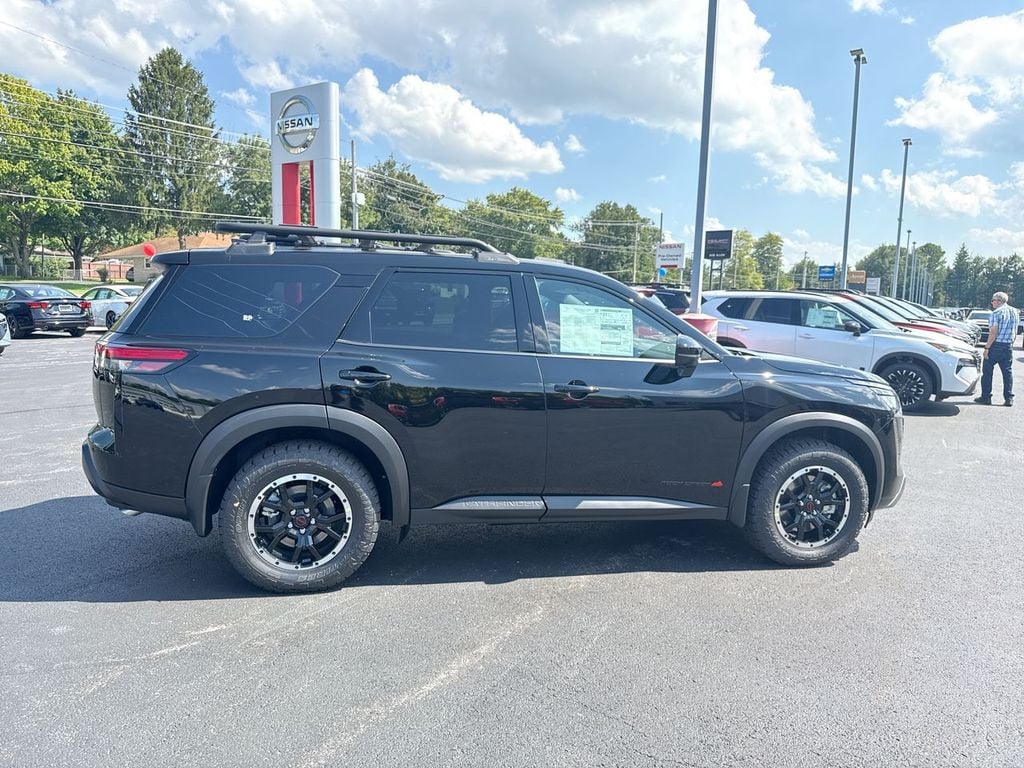 New 2026 Nissan Pathfinder Rock Creek - photo - 13